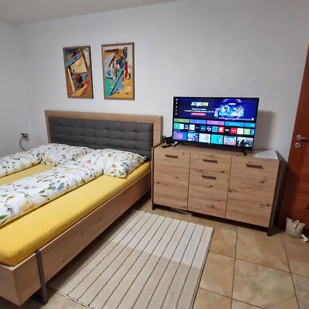 別荘 Domcek U Babky