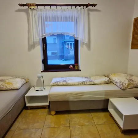 Domcek U Babky 펜션 *